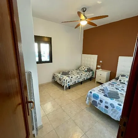 Las Palmeras De Giniginamar Apartament *