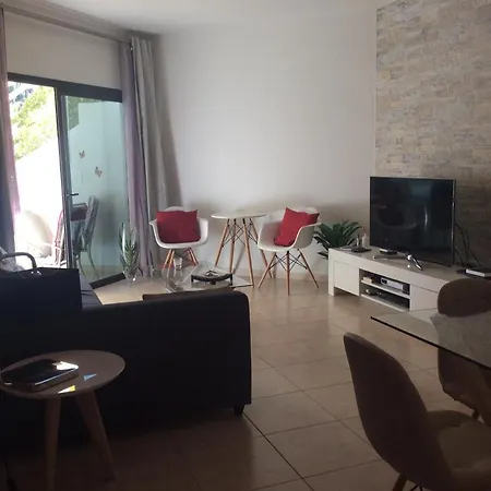 Las Palmeras De Giniginamar Apartament